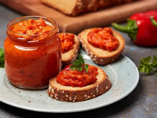Kako je ajvar posvađao domaćice?
