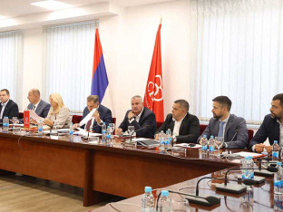 SNSD: Nova Vlada da pojača aktivnosti na odbrani ustavnog poretka Srpske