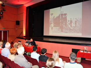 Monografija "Bosanska Gradiška 1945" predstavljena u Kulturnom centru Gradiška