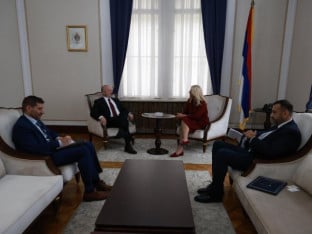 Oglasili se iz američke Ambasade o sastanku Cvijanovićeve i Ginkela