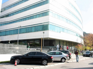 Srpska ekspresna, institucije BiH šest godina uvode oznake na vozilima