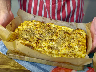 Evo kako napraviti "propalu domaćicu", najbržu pitu na svijetu
