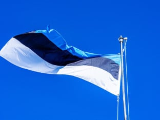 Licemjerje iz Talina: Nastali otcjepljenjem, Srpskoj drže lekcije