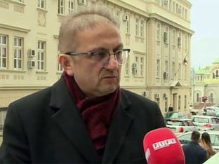 Deđanski: Važno što je Vučić u Njujorku ukazao da Šmit pravi haos