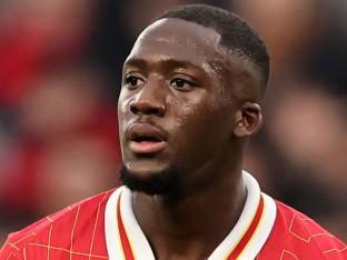 Konate pred vratima ljutog rivala Liverpula?