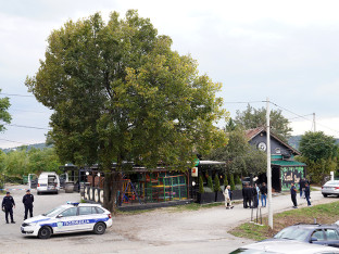 Žena ranjena u pucnjavi u kafiću bori se za život, u bolnicu primljena bez pulsa