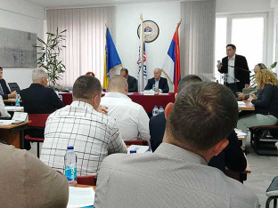 У школама 1.900 ђака, у вртићима 243 малишана
