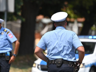 Uhapšeno lice koje je pod dejstvom droge napalo policajca