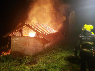 Štala izgorjela u Krupi na Vrbasu, stradala životinja (FOTO)