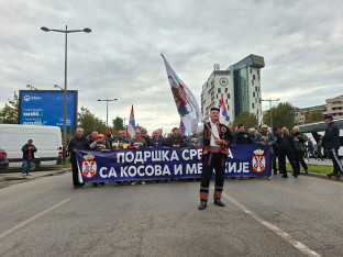 Počela okupljanja širom Srbije u znak podrške Srbima na KiM