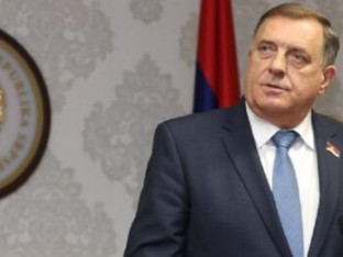 Повеља општине Петрово Милораду Додику
