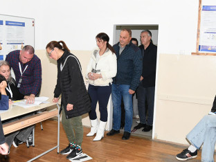 CIK: Do devet časova najveća izlaznost u Zvečanu i Sjevernoj Mitrovici
