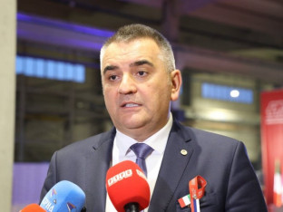 Premijer Srpske traži uvid u sve ugovore sa "Komsarom"