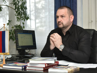 Нуждић: Не смијемо одустати од борбе за правду за српске жртве рата