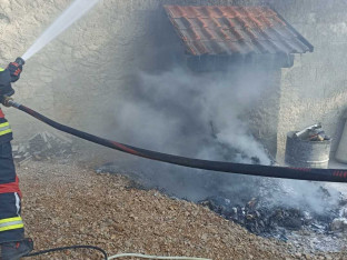 Požar u banjalučkoj fabrici namještaja