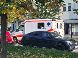 Banjaluka: Pričao na telefon, "pokosio" djevojku na pješačkom