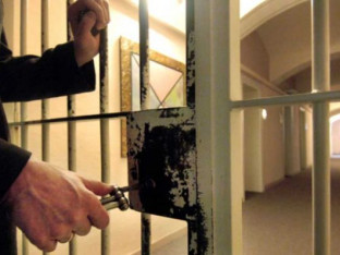 Jednomjesečni pritvor povratniku u vršenju teških krađa
