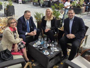 Додик: Угодно ћаскање у релаксираној атмосфери
