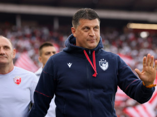 Trener Zvezde Vladan Milojević poveo 23 igrača na meč sa Bragom