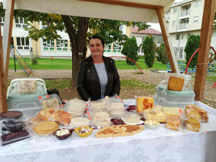 Србачка моцарела и сир у вину освајају купце