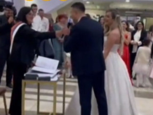 Mladoženjina rečenica osvojila region: "Je l' mogu,mama" (VIDEO)