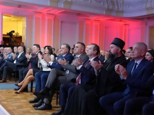 Dačić: S ponosom stojimo uz našu braću i sestre