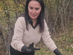 Начелница Ружичић засадила шљиву у Језеру (ВИДЕО)