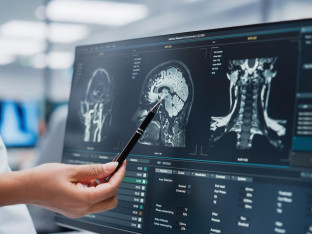 Nova studija pokazala: Kognitivni vrhunac dostižemo nakon 55. godine