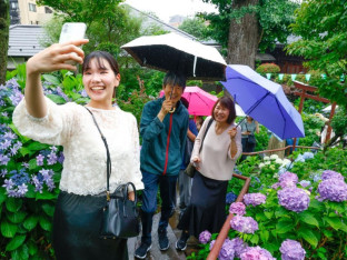 Zašto Japanci često nose kišobrane: Razlog nije ni kiša, ni sunce