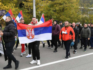 Sa kosmetskim Srbima pješače mještani Raške i Kraljeva