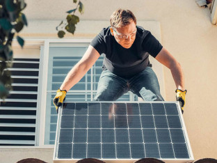 Domaćinstva i privreda se sve više okreću obnovljivim izvorima energije: Pomama za solarnim panelima