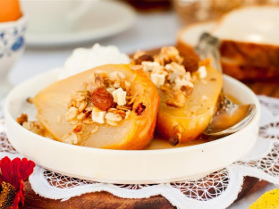Recept dana: Zapečene kruške s medom i orasima