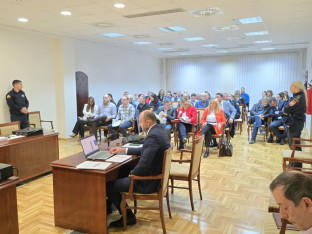 Nije plaćao ni sebe: Davidović tražio novac od svoje firme u stečaju