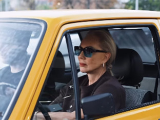 Lepa Brena: Opet ja i moj golf kec (VIDEO)