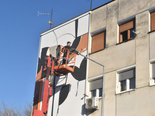Почело осликавање дванаестог мурала