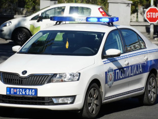 Nesvakidašnja situacija: Djevojka pri hapšenju ujela policajca