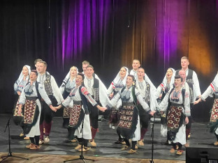 Због страха од нових напада отказано вече фолклора