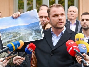 Stanivuković podnio prijave protiv tri bivša premijera