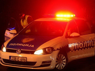 Strava u Stanarima: Sjekirom ubio ženu u dvorištu