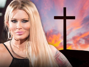 Bivša porno glumica okrenula se vjeri