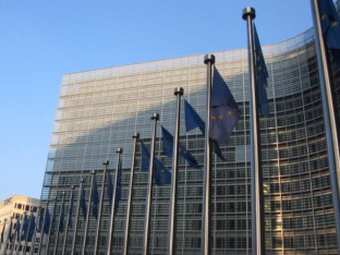Iz EU negoduju zbog saradnje SNSD-ovih kadrova sa Rusijom