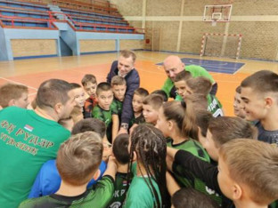 Uručena sportska oprema za Školu fudbala "Rudar"