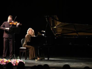 Stefan Milenković održao humanitarni koncert za Albinu Smajlović