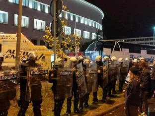 Student svjedok: Pesnicom u vilicu udarena mlada djevojka