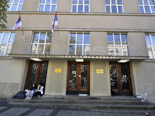 Prekid blokade u Petoj beogradskoj gimnaziji