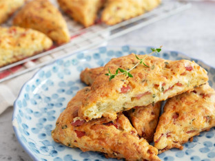 Recept dana: Pogačice sa sirom i šunkom