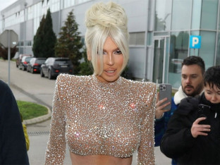 Jelena Karleuša otkrila koji pjevač joj se udvarao!