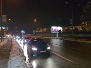 Slavlje pristalica SNSD-a na ulicama Banjaluke (VIDEO)