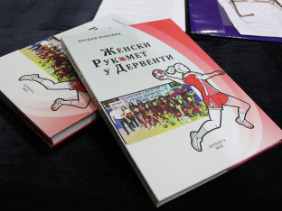 Od pionirki do šampionki: Objavljena knjiga o ženskom rukometu u Derventi