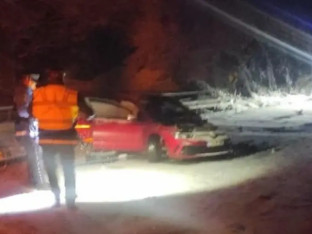 Težak sudar kod Travnika, tri osobe povrijeđene!